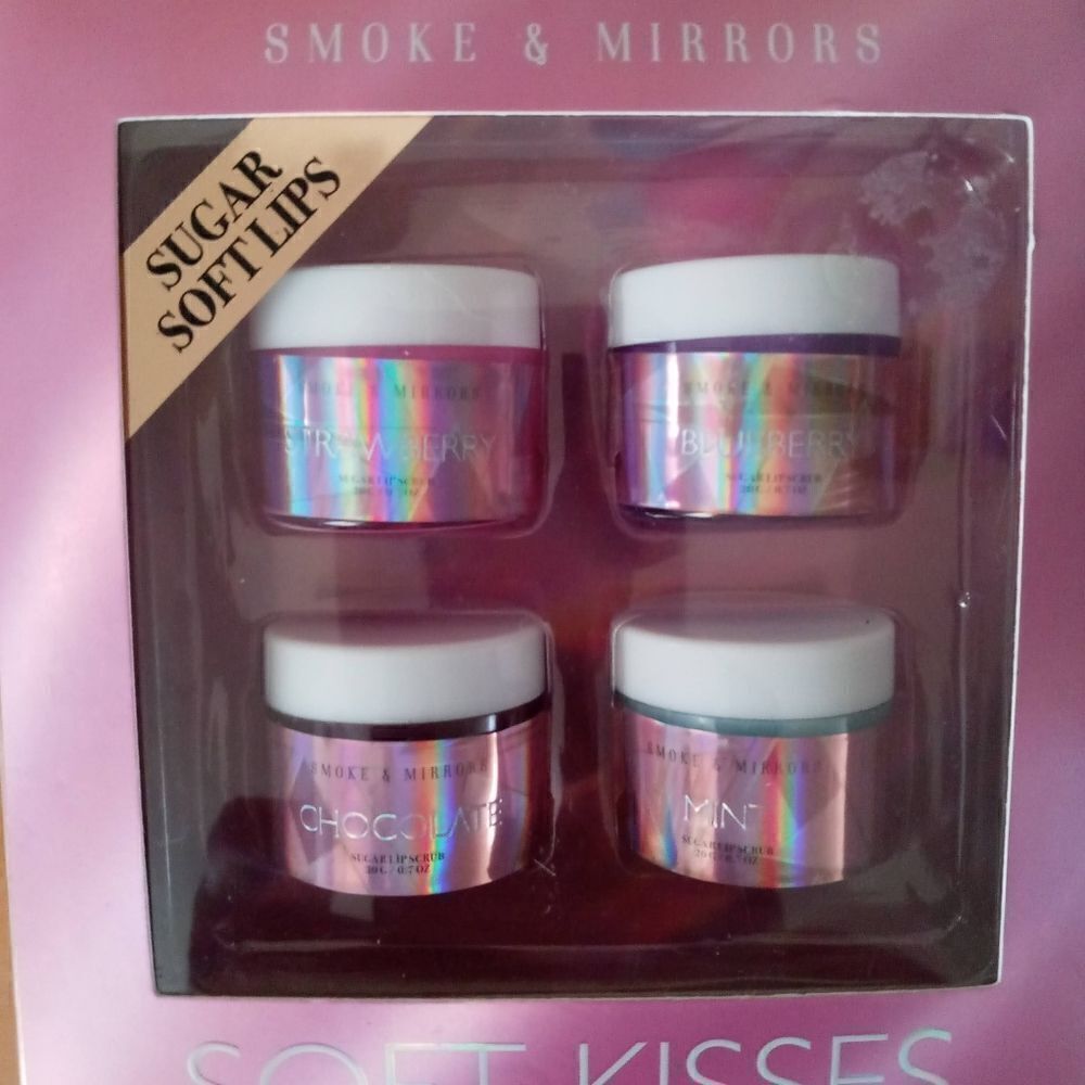 One Lip scrub